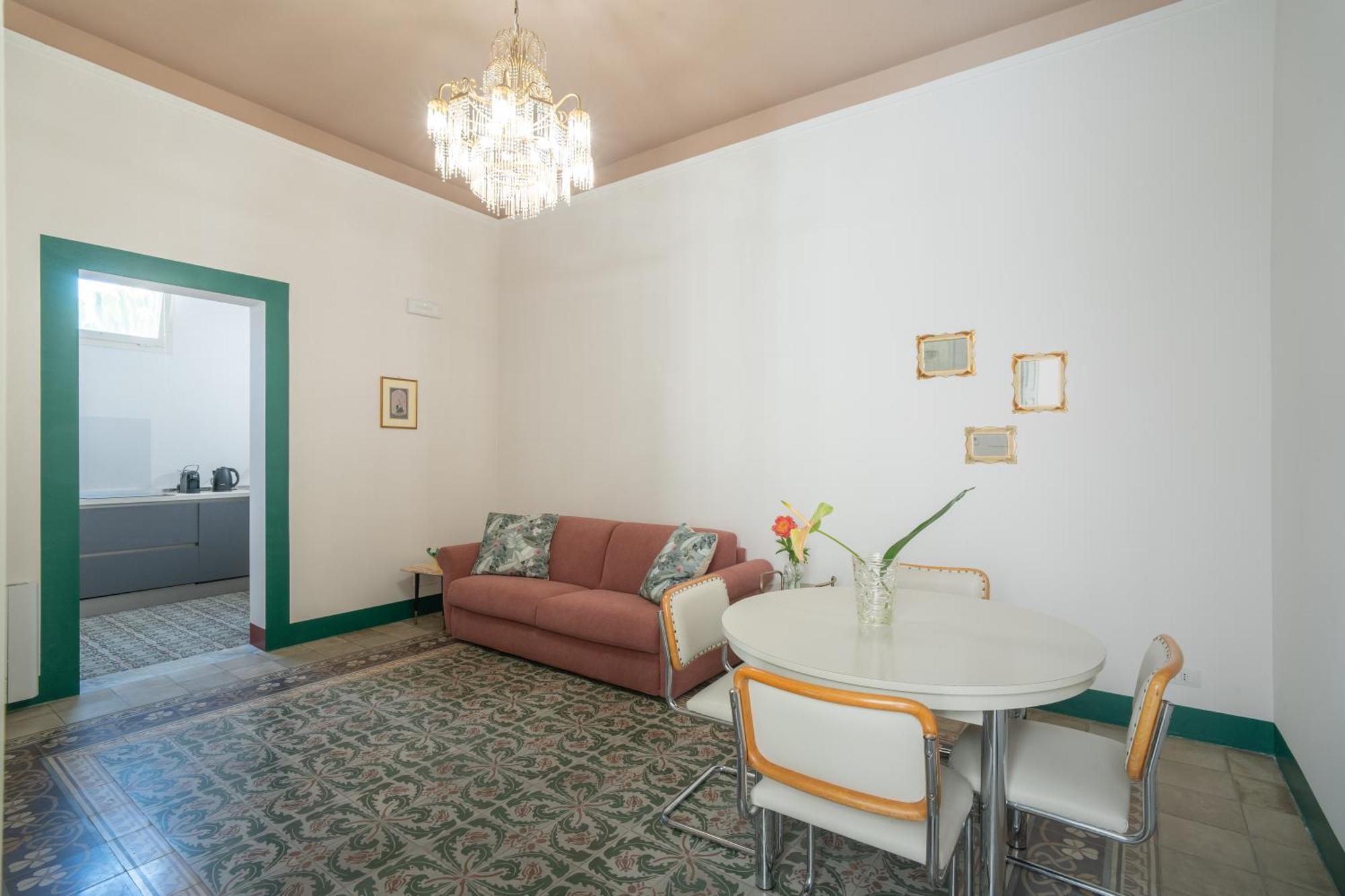 Lotus Apartment & Rooftop By Residence Colibri ليتشي المظهر الخارجي الصورة