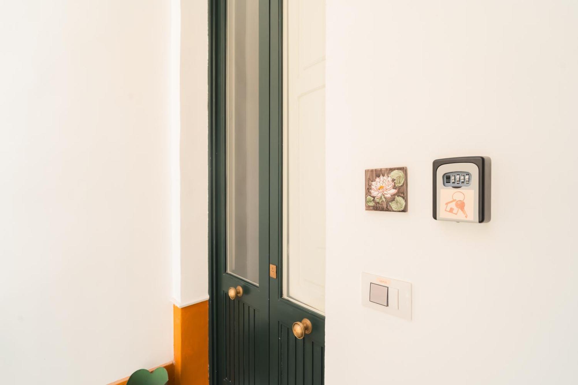 Lotus Apartment & Rooftop By Residence Colibri ليتشي المظهر الخارجي الصورة
